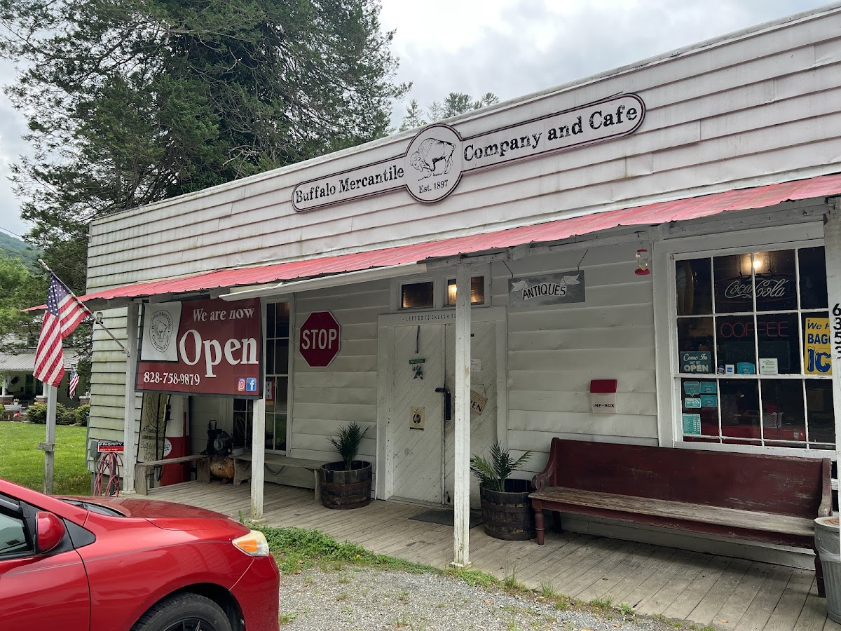 Buffalo Cove Mercantile & Cafe
